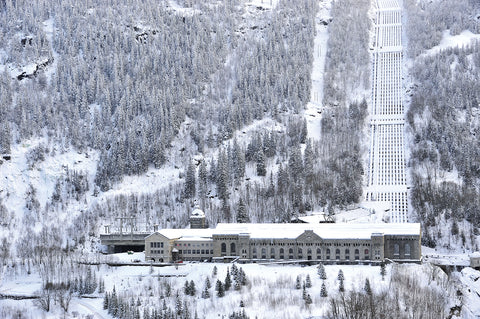 Do You Have What it Takes to Follow in These Telemark Commandos’ Ski Tracks?